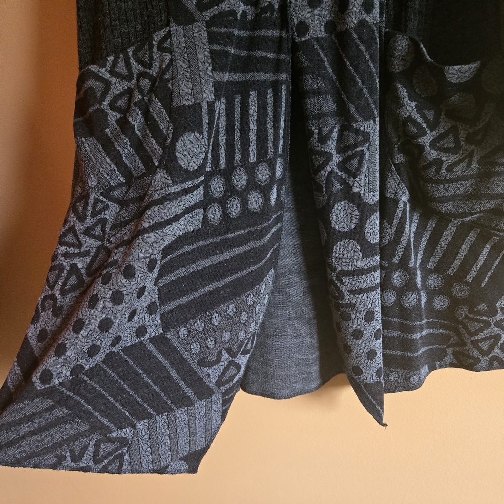 Variations Geometric Boho Pattern Button Cardigan With Pockets, L - Picture 2 of 5